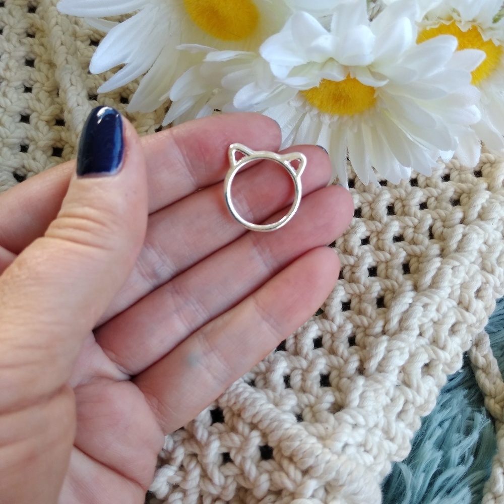Silver cat ring simple minimalist dainty size 7